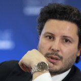 Motivisati ljude da traže rešenja za probleme koji postoje: Održana promocija knjige Dritana Abazovića 9