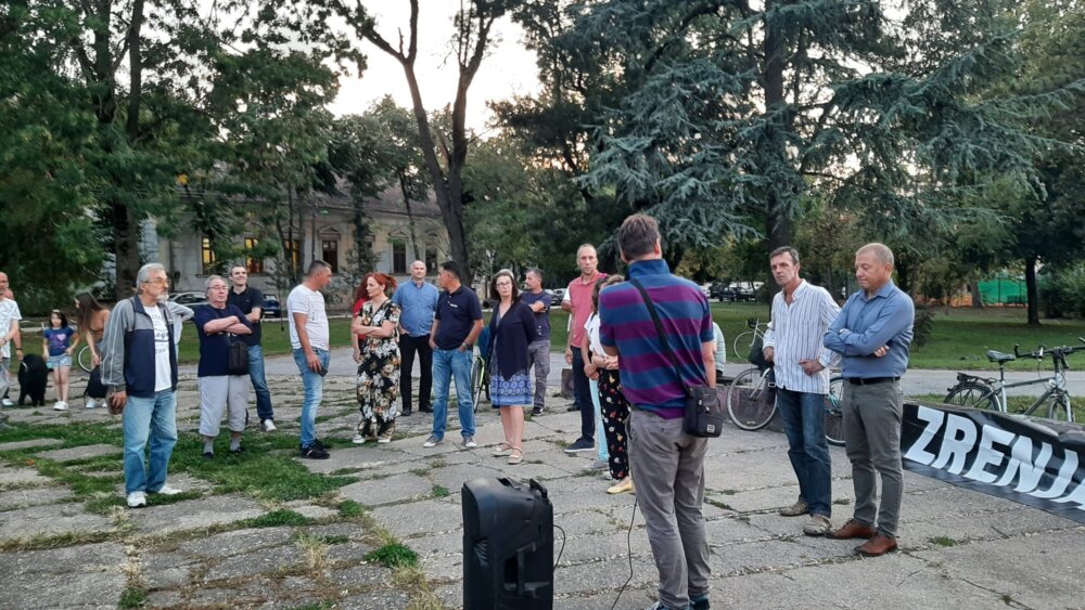 U Zrenjaninu održan 20 protest protiv nasilja, građani pozvani na novi vid otpora vlasti 3