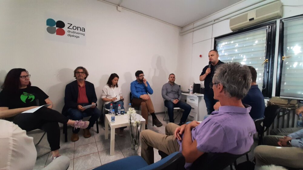 Dogovor opozicije vodi pobedi, poručili poslanici Zeleno-levog fronta 2 Dogovor opozicije vodi pobedi, poručili poslanici Zeleno-levog fronta 2