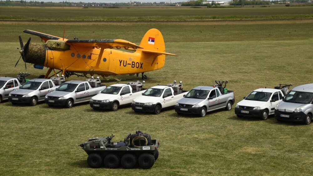 "Možeš da se mažeš čim god hoćeš": Šta je uzrok višednevne najezde komaraca kakva nije viđena za 50 godina? 4