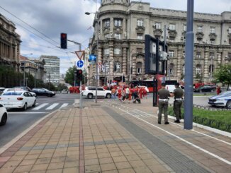 (VIDEO/FOTO) Protest vozača saniteta ispred Vlade Srbije zbog malih plata 3