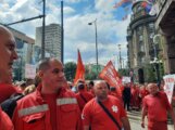 (VIDEO/FOTO) Protest vozača saniteta ispred Vlade Srbije zbog malih plata 5