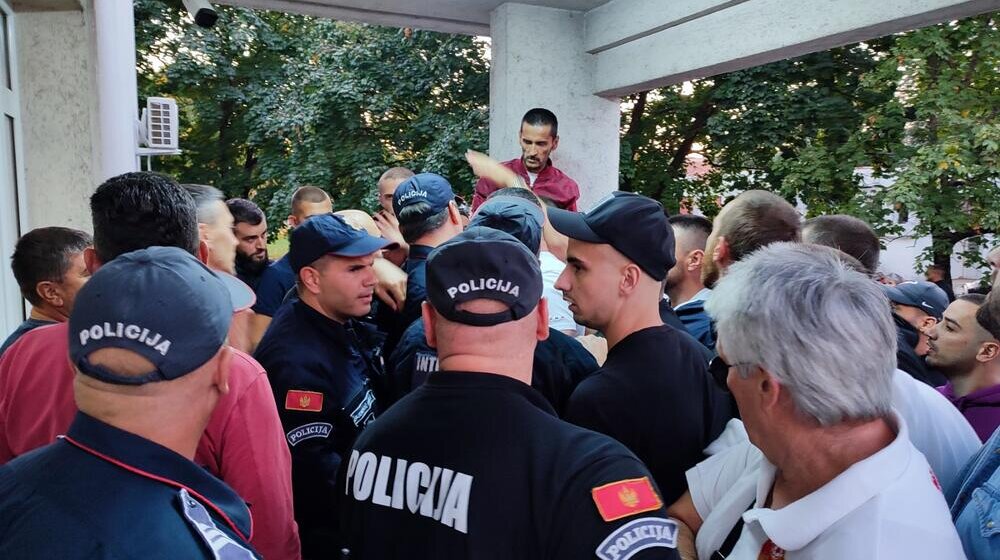 Građani protestovali zbog smrti bebe u Nikšiću 1