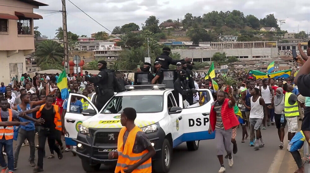 Vođa puča u Gabonu položio zakletvu kao privremeni predsednik 1