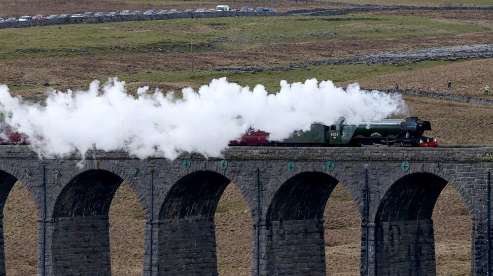 Sudar legendarne parne lokomotive i istorijske kompozicije voza u Škotskoj 11