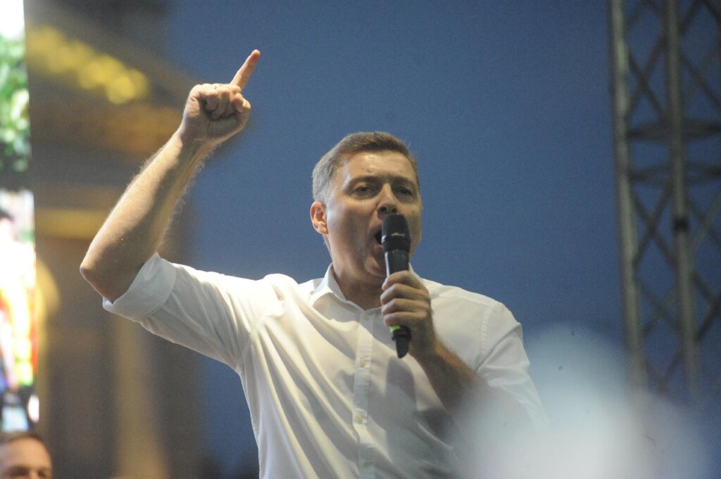 "Čeka nas velika borba, u decembru": Kako je izgledao 22. protest "Srbija protiv nasilja" u slikama (FOTO) 7