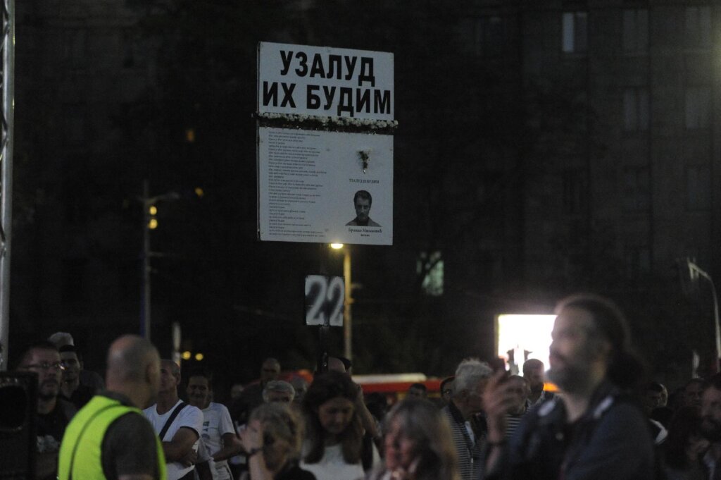"Čeka nas velika borba, u decembru": Kako je izgledao 22. protest "Srbija protiv nasilja" u slikama (FOTO) 13