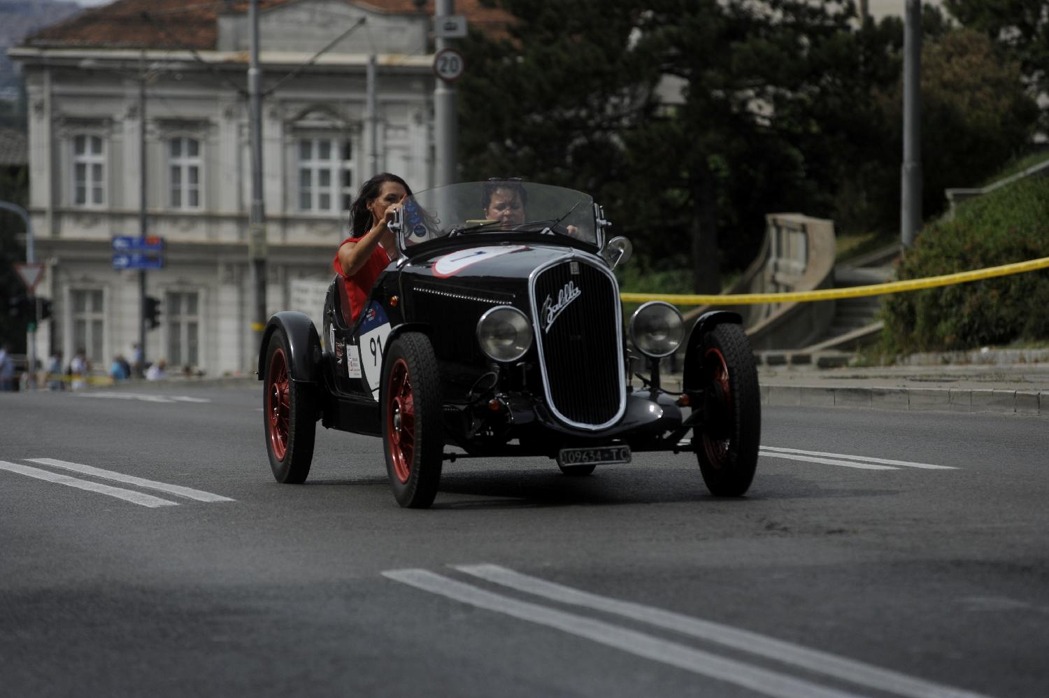 Kako je izgledao "Beogradski Gran Pri 2023 - kružna trka oko Kalemegdana" u slikama? (FOTO) 9