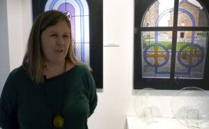 „Vez od stakla“: Umetnička dela iz radionice „Tifani“ na izložbi na Zlatiboru 3