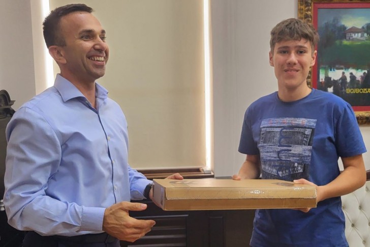 Andrija Nikolić iz Mionice predstavlja Srbiju na Evropskoj informatičkoj olimpijadi u Gruziji 2