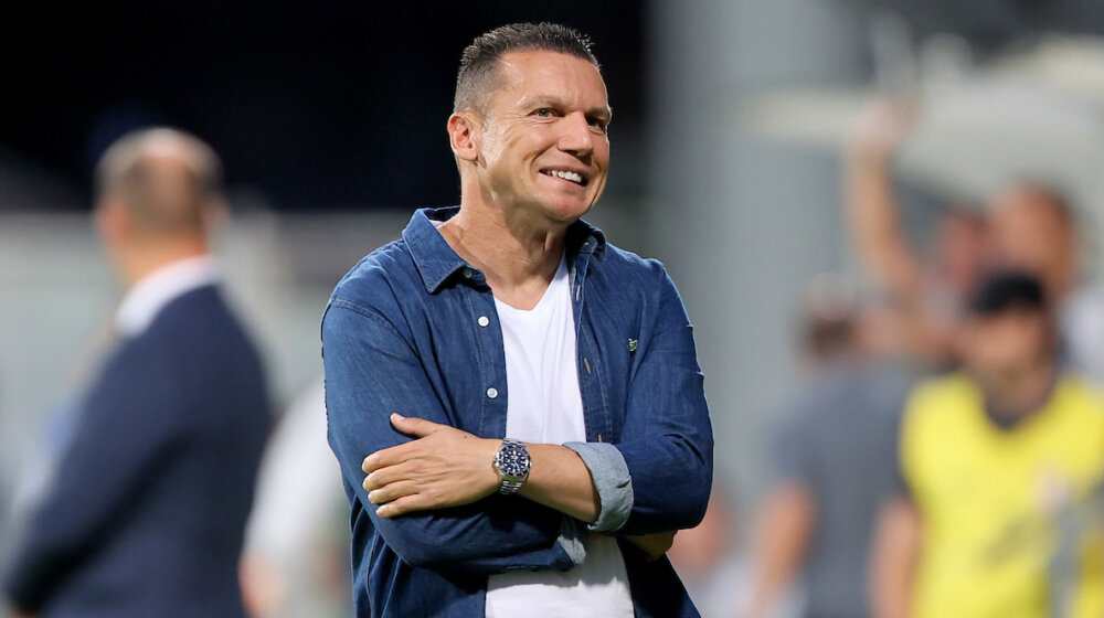 Trener Crvene zvezde odredio startnu postavu za duel u Mančesteru: Šerif u špicu, Điga debituje, Kraso i Olajnika na klupi 1