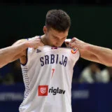 Srbija vodila 16 poena razlike, pa izgubila od Italije: "Orlovi" sad mogu da ostanu i bez plasmana u četvrtfinale Mundobasketa 6