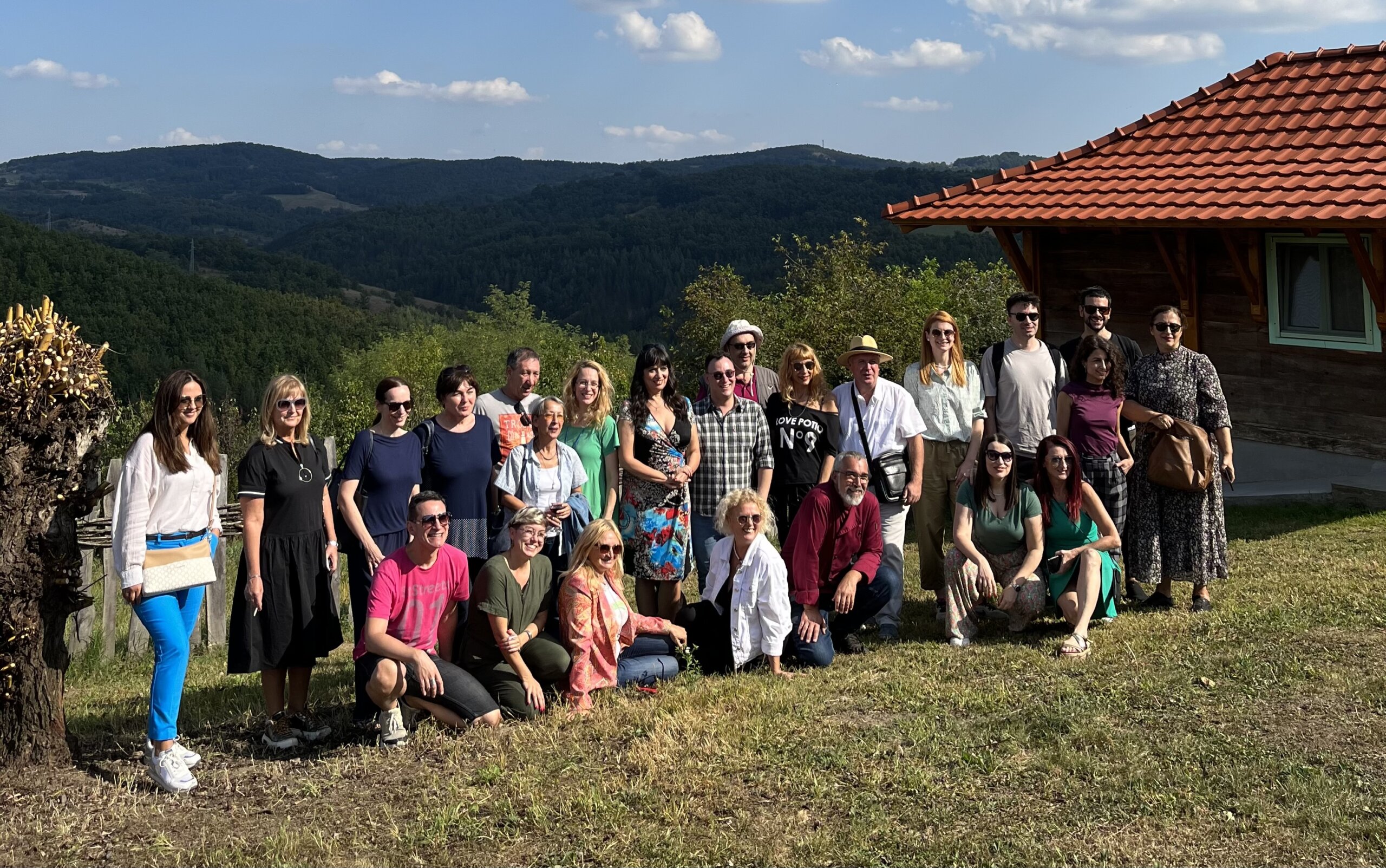 Svi vrlo dobro znamo šta znači bitefovska predstava: U ambijentu Rajskih konaka 4