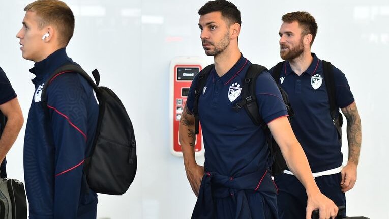 Zvezda u kompletnom sastavu otputovala u Englesku, Milijaš dobio pojačanja za Ligu šampiona 1