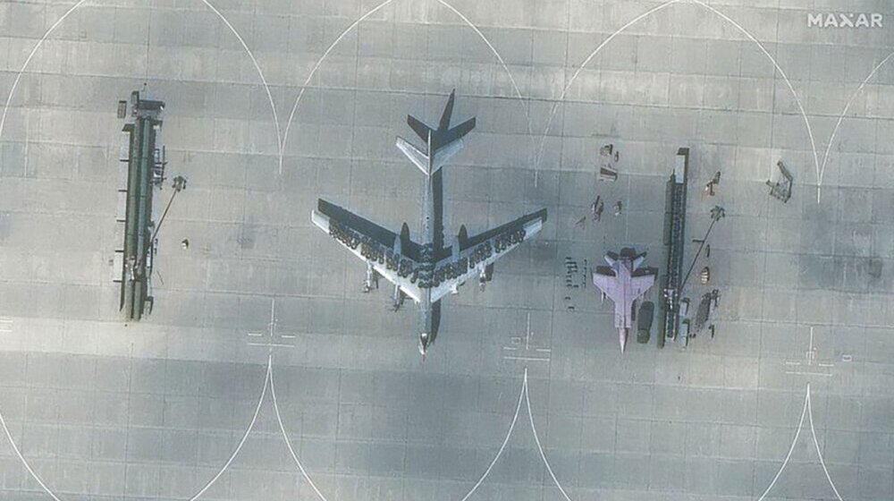 Rusija pokriva svoje avione automobilskim gumama? (FOTO) 1