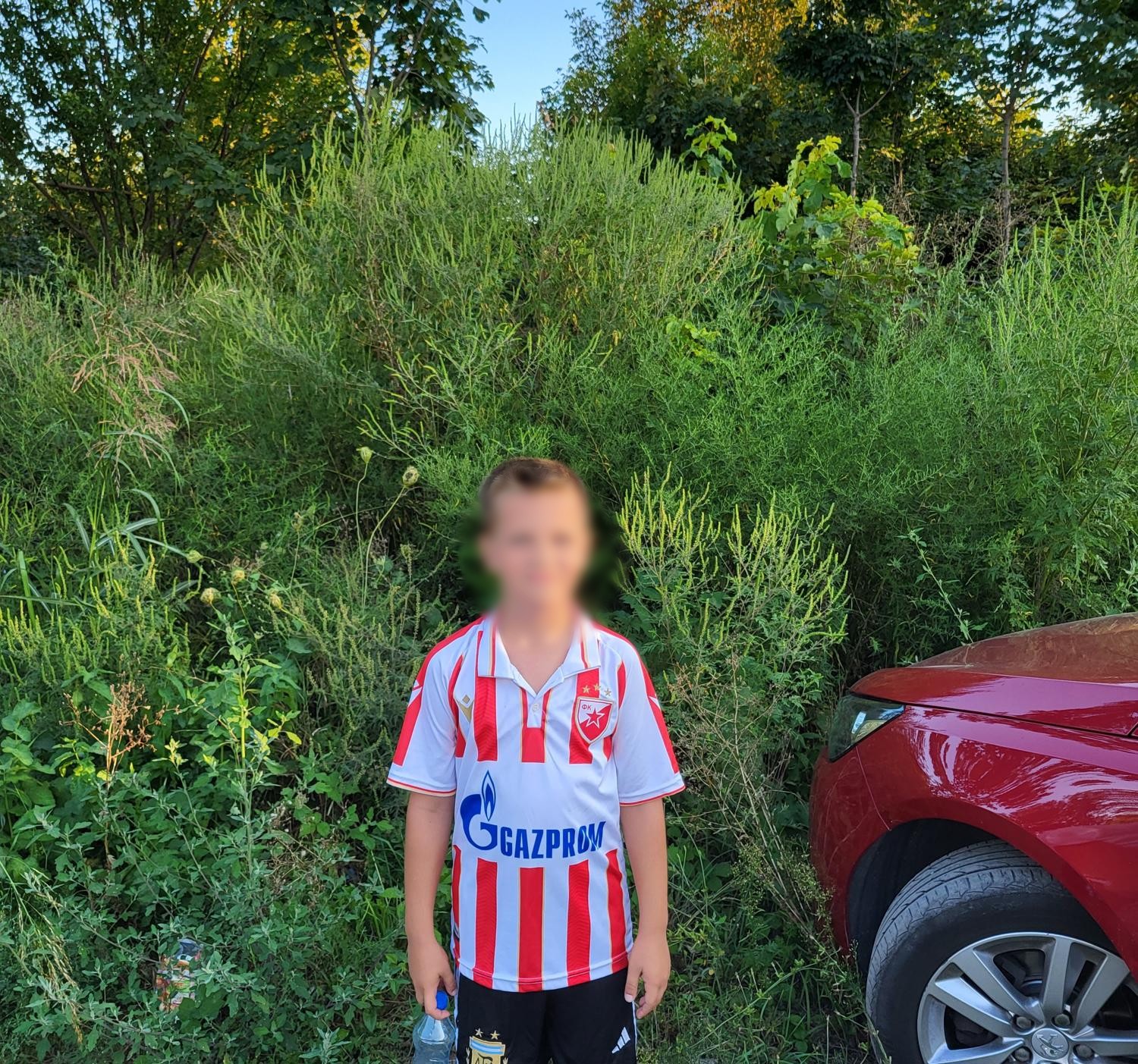 (FOTO) Kandidat za najvišu biljku ambrozije u Srbiji, nešto nižu od Željka Rebrače 2