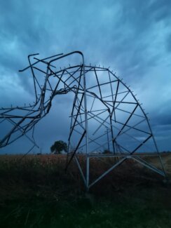 dalekovod Zbog posledica nevremena 11.000 domaćinstava na teritoriji Šida ostlao bez struje 1