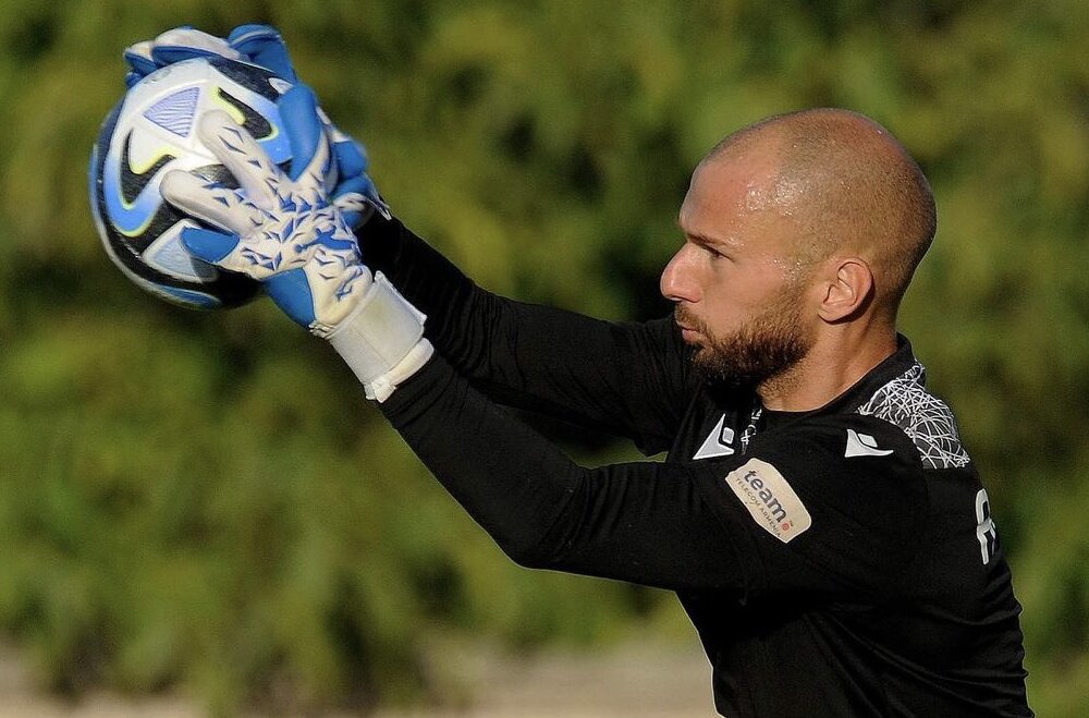 Ne volim da gubim ni kad igram karte: Srbin na golu Jermenije 4 Ne volim da gubim ni kad igram karte: Srbin na golu Jermenije 4