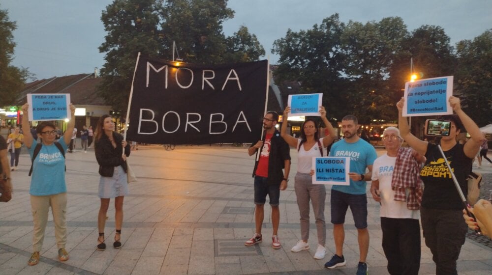 U Kraljevu održan protest "Srbija protiv nasilja" posvećen Predragu Voštiniću (FOTO) 1