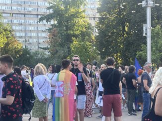 Završena Prajd šetnja: Organizatori smatraju ovo najmasovnijim Beograd Prajdom ikad, centar grada otvoren za saobraćaj (VIDEO, FOTO) 14