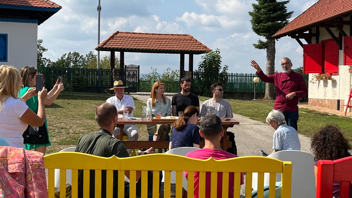 Svi vrlo dobro znamo šta znači bitefovska predstava: U ambijentu Rajskih konaka 2