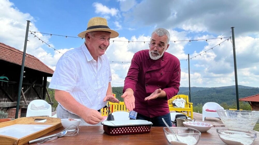Svi vrlo dobro znamo šta znači bitefovska predstava: U ambijentu Rajskih konaka 1