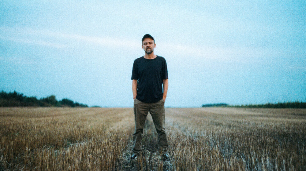 Hipnotičko redefinisanje tradicionalne muzike: Lenhart Tapes predstavlja "Vodu brala" 1