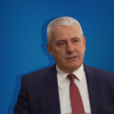 Stomatolog koji je nosio uniformu OVK: Šta znamo o Dželjaju Svečlji, ministru kosovske policije 11