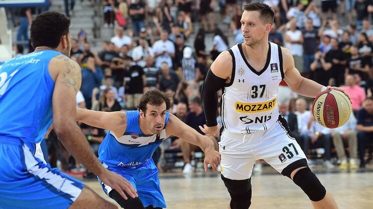 Partizan oslabljen u Podgorici, Ponitka ostao u Beogradu 1