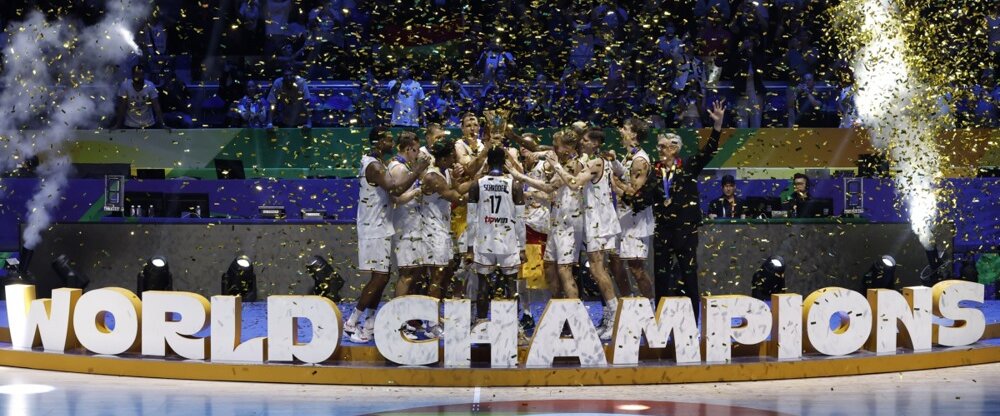 "Svetislav Pešić uvek tu kad osvajamo zlato": Nemački mediji o trijumfu na Mundobasketu 1