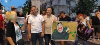 Završen protest "Srbija protiv nasilja": Na zgradu Pinka bacana jaja i toalet papir, obezbeđivalo privatno obezbeđenje (VIDEO, FOTO) 10