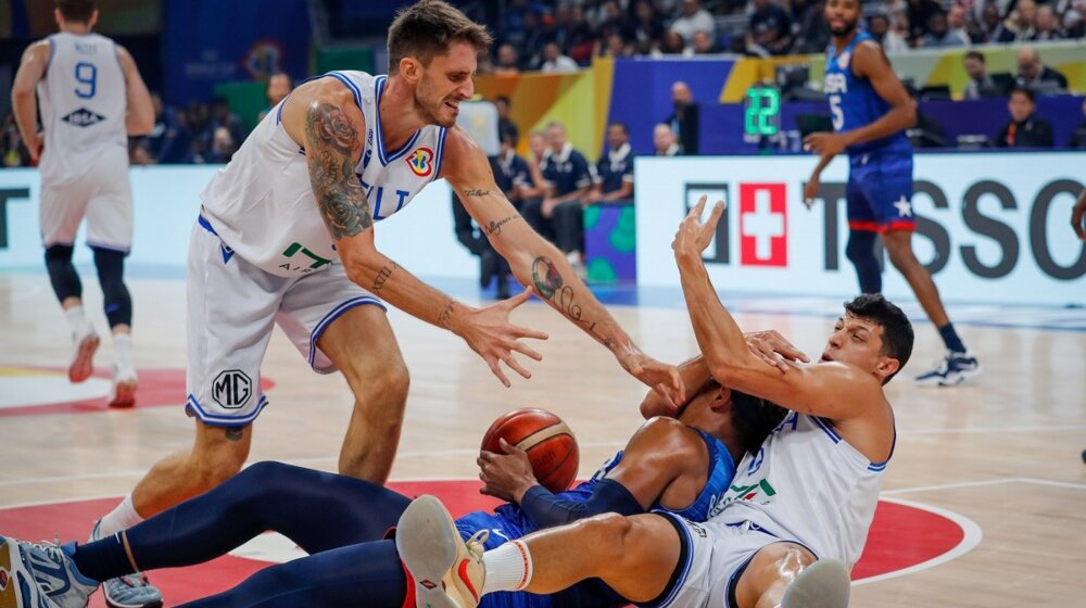 Košarkaši SAD ubedljivo savladali Italiju i plasirali se u polufinale Mundobasketa 1