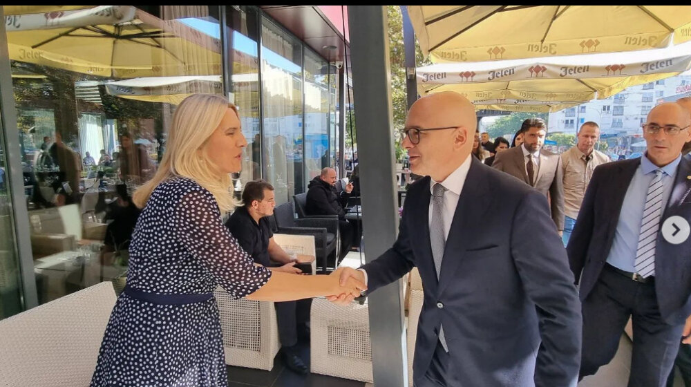 Cvijanović se u Doboju sastala sa ministrom odbrane Srbije 1