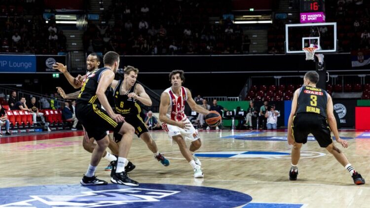 Košarkaši Zvezde pobedili Albu, Miloš Teodosić debitovao za crveno-bele 1