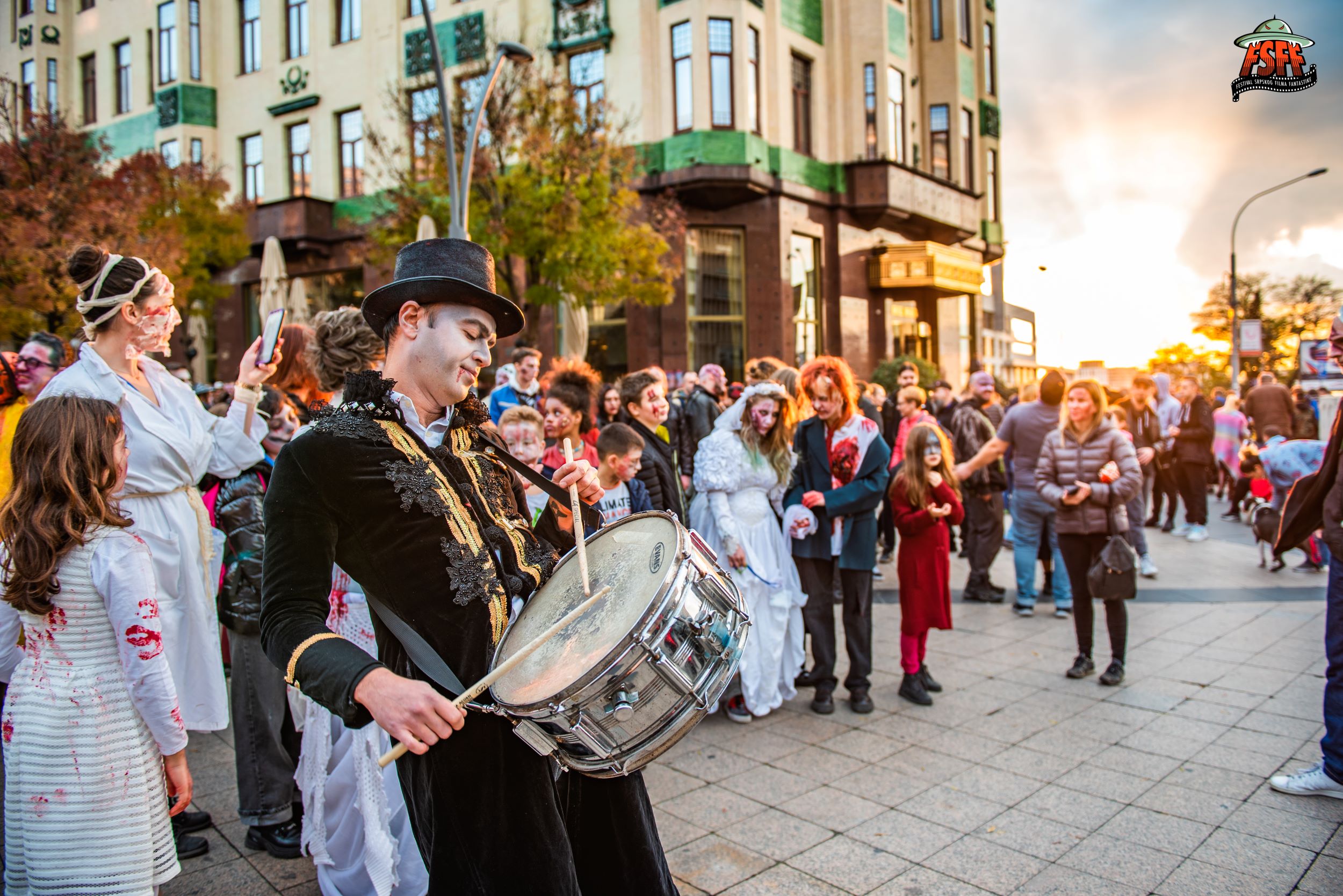 Postanite Miss ili Mister Zombie Walka, kao i Little miss/mister Zombie sunshine 3