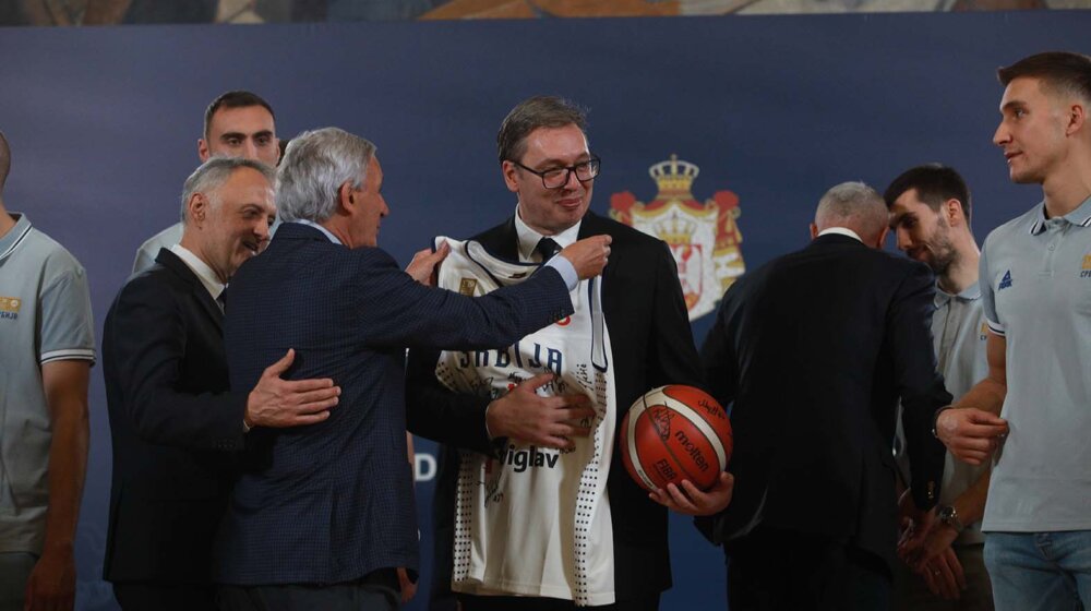 Vučić o srpskom sportu: Govorili su da smo uništili košarku, a mi smo bez Jokića i Micića nesrećno izgubili zlato 1
