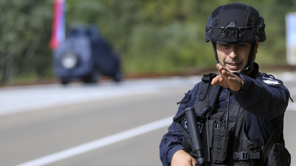 Određeno policijsko zadržavanje osumnjičenima za napad na policiju na Kosovu 9