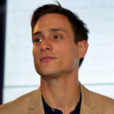 „Posle su me zvali za sve gej uloge koje postoje u Srbiji“, Slaven Došlo o sceni u filmu "Pored mene" 1