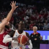 (VIDEO) Nemačka dala 100 poena, a 60 iz trojki: Samo je jedan tim bio i ubitačniji iz daljine 2