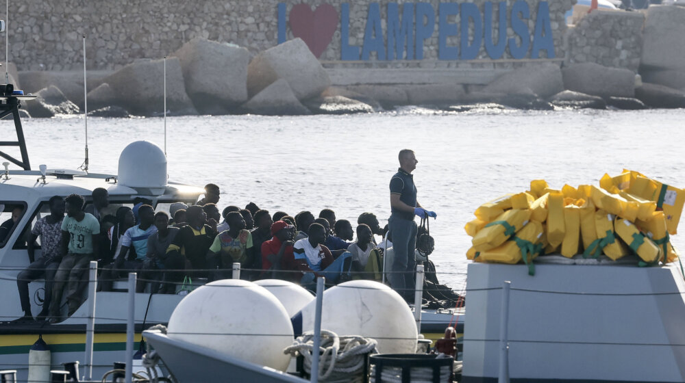 Ministar unutrašnjih poslova Francuske ide u Italiju zbog velikog priliva migranata 1