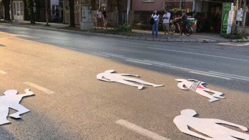 Protest u Knjaževačkoj, niškoj “Ulici smrti”: Vlastima rok od mesec dana da počnu radove koji će povećati bezbednost u saobraćaju 6