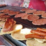 "Luna park 150 dinara, ringišpil 300. Pa je l to normalno, meni je penzija 22.000 dinara": Reporter Danasa na tradicionalnom jesenjem vašaru u Zaječaru (FOTO) 13