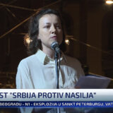 Protest „Srbija protiv nasilja“: Šta je profesorka Marina Vidojević poručila građanima ispred Ministarstva prosvete? (VIDEO) 1