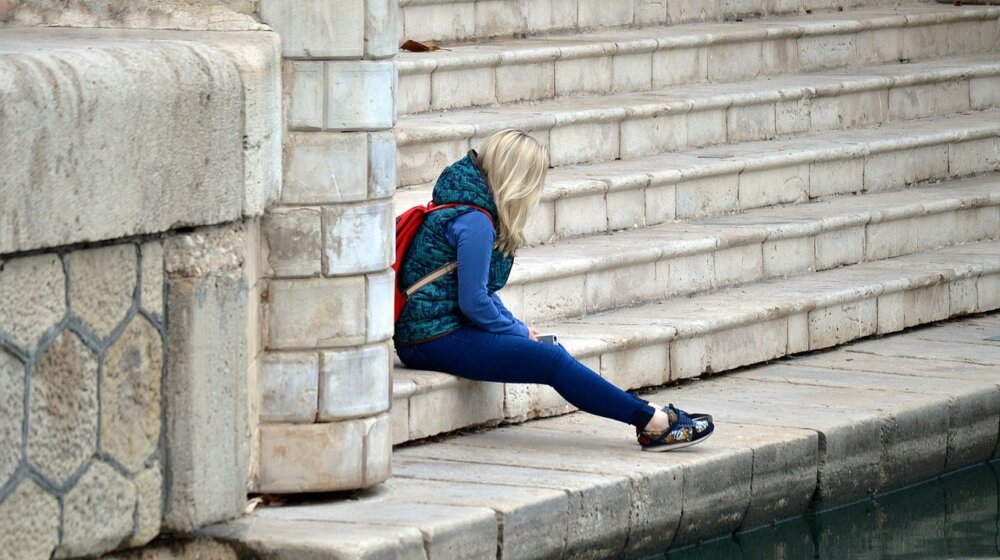 Simptomi koji mogu da ukažu na tumor jajnika 1