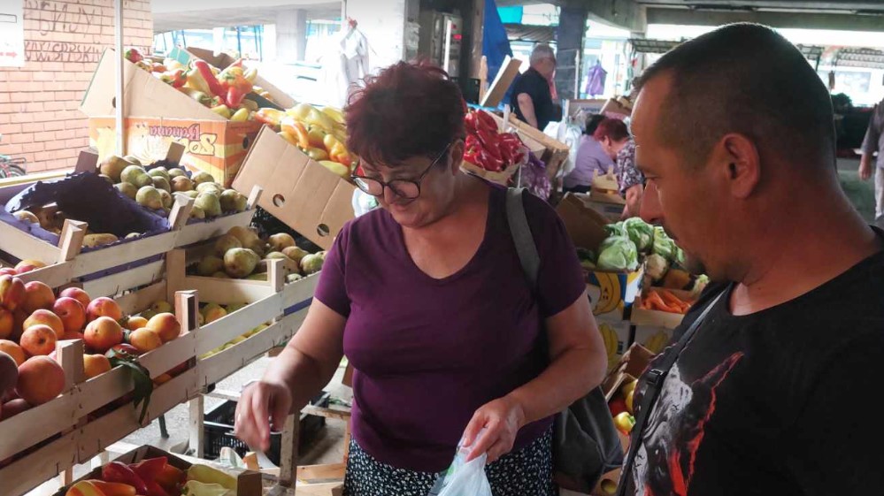 "Zaječar više nije grad - već palanka": Šta sve može da se kupi za 1.000 dinara na gradskoj pijaci? (FOTO) 4