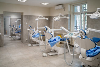 Kako do besplatne popravke zuba, proteza, krunica: Dekan Stomatološkog fakulteta u Beogradu prof. dr Aleksa Marković za Danas 8