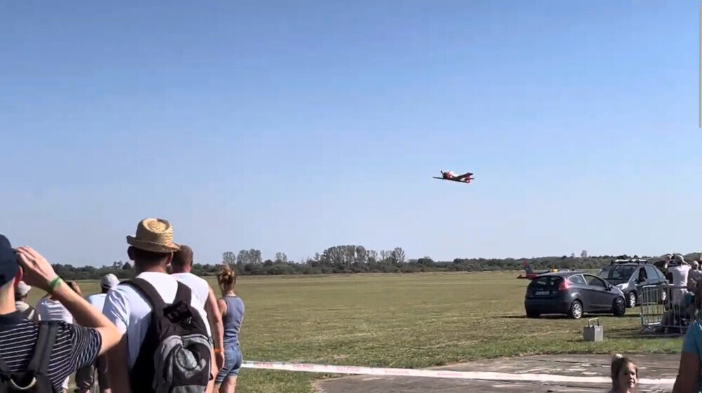 Trenutak pada aviona u Mađarskoj: Stradale dve osobe (VIDEO) 1