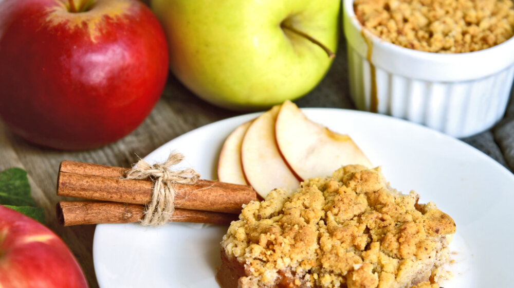 Recept za slatkiš sa jabukama i sladoledom uz koji ćete se lakše oprostiti od leta 1