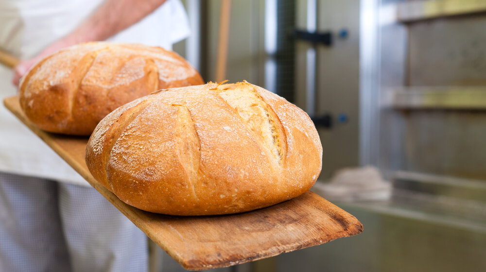Koliko je koštala vekna hleba pre 20 godina, i šta je uticalo na poskupljenje? 1