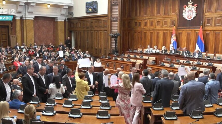 Slobodan Cvetković izabran za ministra privrede: Opozicija ometa rad Skupštine pištaljkama i vuvuzelama 2